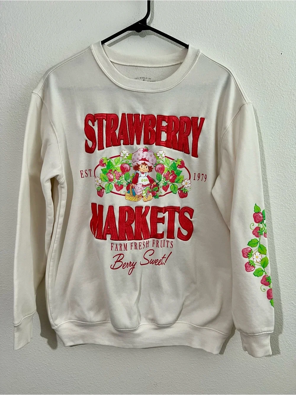 Cream 'Strawberry Shortcake Markets' Graphic Sweatshirt - Picture 5 of 16